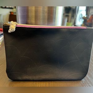Ipsy Glambag in Black with Purple Accents, NEW Never Used